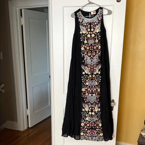 EUC Anthropologie Samant Chauhan Black Embroidered Maxi Dress Floral Gorgeous! - Picture 1 of 6